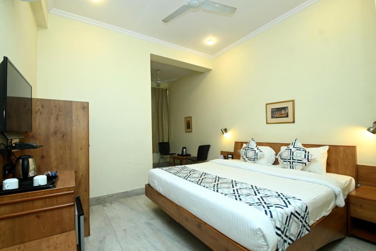 Hotel Yulia- Le Amour Inn Jaipur Ngoại thất bức ảnh