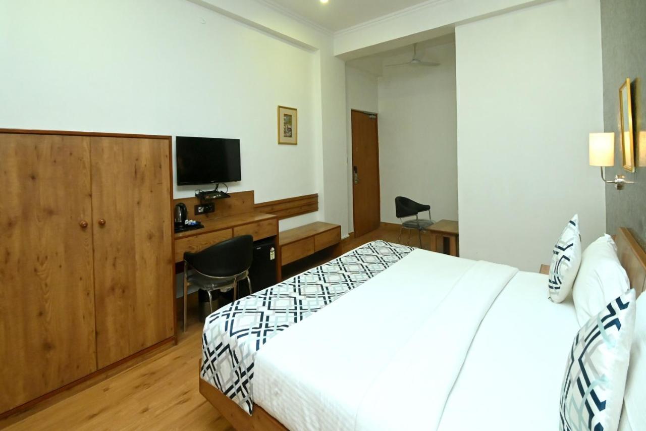 Hotel Yulia- Le Amour Inn Jaipur Ngoại thất bức ảnh