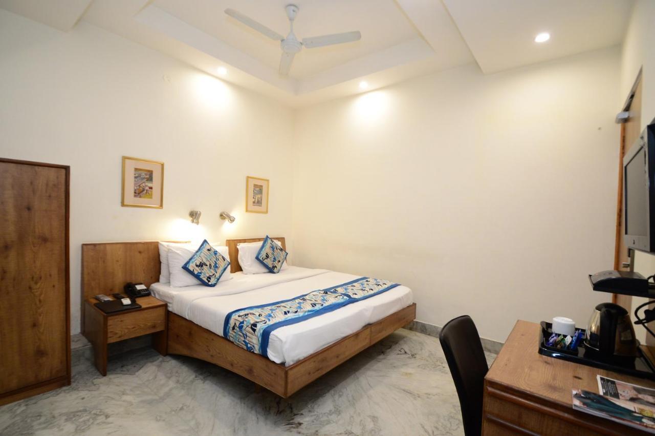Hotel Yulia- Le Amour Inn Jaipur Ngoại thất bức ảnh