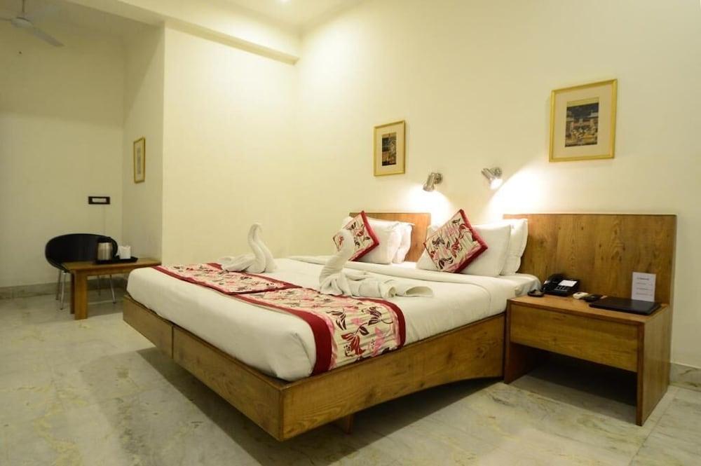 Hotel Yulia- Le Amour Inn Jaipur Ngoại thất bức ảnh