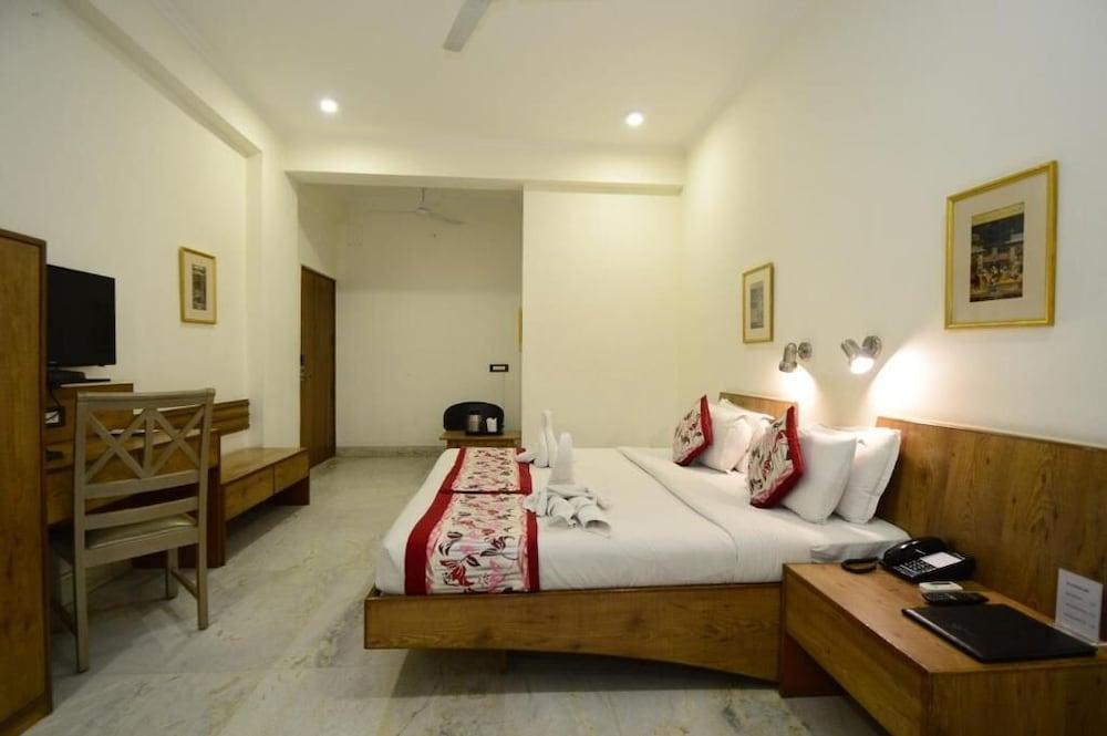 Hotel Yulia- Le Amour Inn Jaipur Ngoại thất bức ảnh